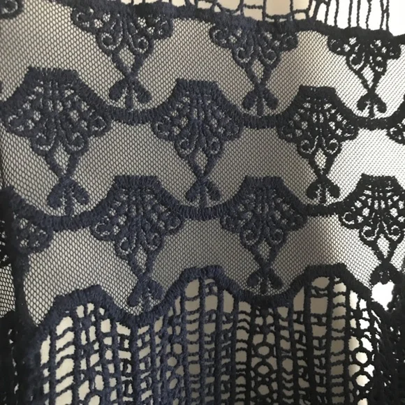 •SOLD• Umgee Floral Navy Blue Vest - Picture 2 of 4